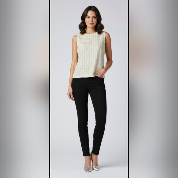 🧨Vintage Oscar De La Renta Beaded Jeweled Star Burst 100% Silk Top - Picture 8 of 8